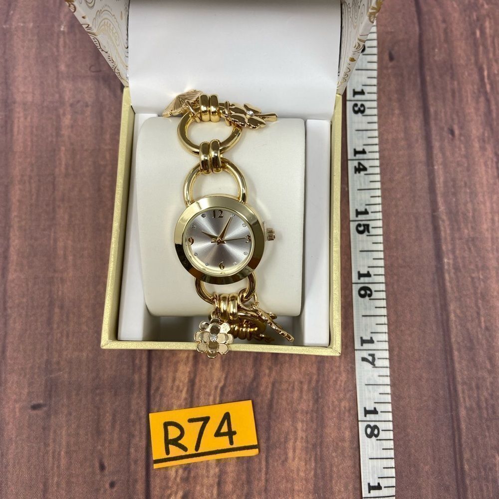 CHARTER CLUB GOLD FLOWER CHARM WATCH R74 - Picture 4 of 4